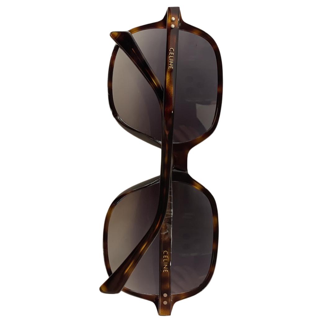 (Women) CELINE  Square Tortoiseshell Sunglasses with Logo Temples. CL40244U5652F 圖 3