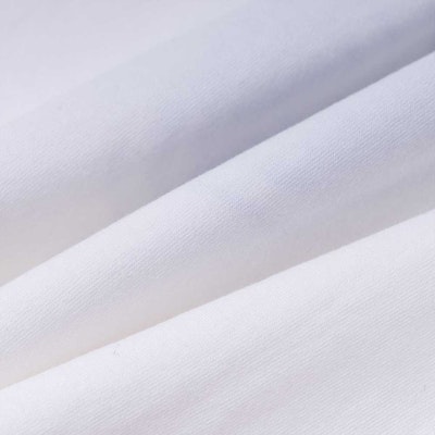 (W) CELINE Kaos Crewneck Putih Letter Print SS22 Regular Fit. 2X897671Q-01EE Shop (W) CELINE Kaos Crewneck Putih Letter Print SS22 Regular Fit. 2X897671Q-01EE