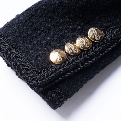 (Women) CELINE Classic Tweed Round Neck Single-Breasted Jacket in Black. 2V00C333J-38NO Purchase (Women) CELINE Classic Tweed Round Neck Single-Breasted Jacket in Black. 2V00C333J-38NO