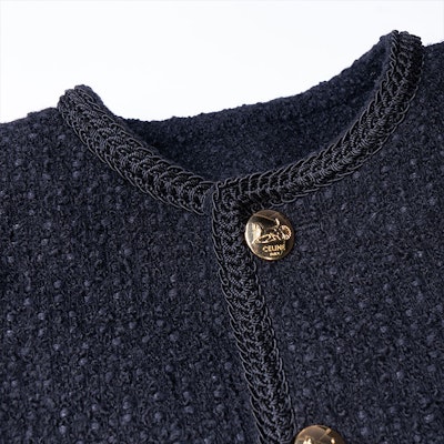 (Women) CELINE Classic Tweed Round Neck Single-Breasted Jacket in Black. 2V00C333J-38NO Details for (Women) CELINE Classic Tweed Round Neck Single-Breasted Jacket in Black. 2V00C333J-38NO