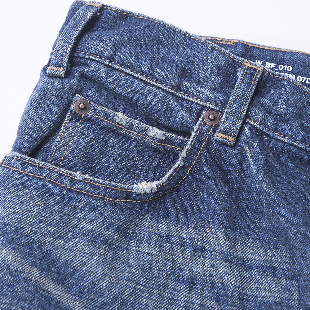 Shop (W) CELINE FW22 Vaqueros Azul de Corte Recto y Tiro Medio. 2N799365M-07DU