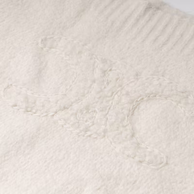 (W) CELINE FW22 白色羊駝毛Logo針織圓領毛衣. 2AC99309T-01OW Sizing (W) CELINE FW22 白色羊駝毛Logo針織圓領毛衣. 2AC99309T-01OW