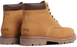 Shop CELINE 牛皮革系帶短靴 女款 棕色