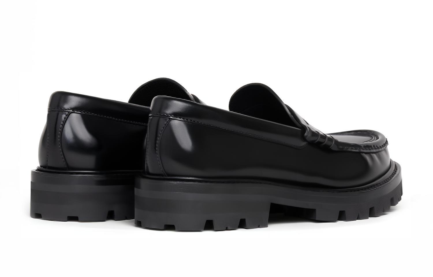 Shop (W) CELINE 乐福鞋 "抛光小牛皮黑色" 345823602C.38NO