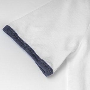 (W) CELINE 标志印花白色短袖圆领休闲T恤。 2X872501F-01NB 4