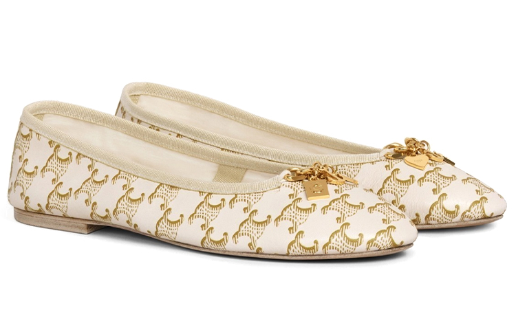 Lookbook (W) CELINE Low Top 'Cetak Logo Putih' 343263560C.02WC