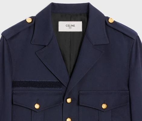 (W) 셀린느 SS23 네이비 블루 싱글브레스티드 포켓 플랩 재킷 2W901092D-07MR Shop (W) 셀린느 SS23 네이비 블루 싱글브레스티드 포켓 플랩 재킷 2W901092D-07MR