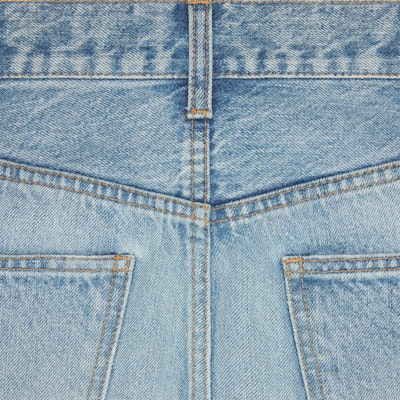 (Women) CELINE SS24 Washed High-Waisted Slim Fit Jeans in Faded Blue. 2N206967W-08UE Purchase (Women) CELINE SS24 Washed High-Waisted Slim Fit Jeans in Faded Blue. 2N206967W-08UE