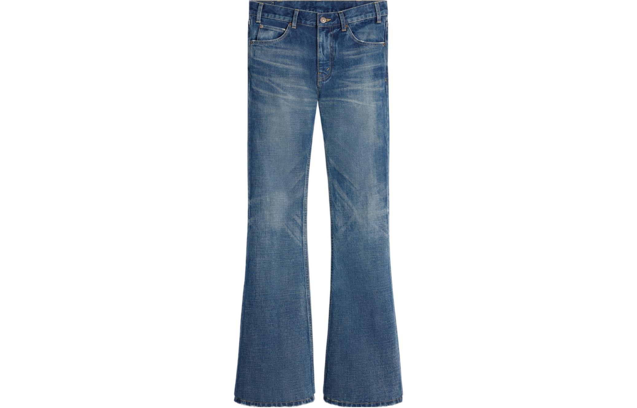 Order (W) CELINE SS24 Jeans Wanita Biru Low-Rise Flare Washed Denim dengan Raw Hem. 2N06B365M-07DU