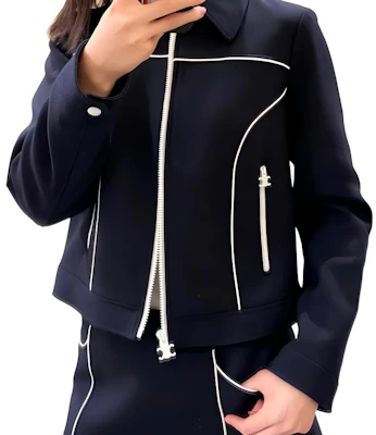 (W) CELINE SS25 海軍藍對比百褶拉鍊長袖外套. 2V27V649Y-07MR Purchase (W) CELINE SS25 海軍藍對比百褶拉鍊長袖外套. 2V27V649Y-07MR