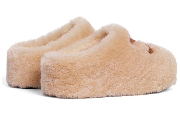 Lookbook (W) Mule de Lana CELINE 'Beige' 352433781C.01CR