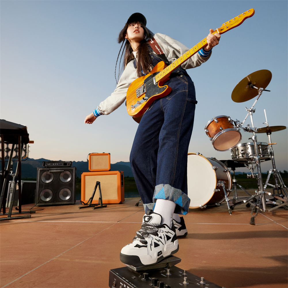 Details for (W) Champion Essentials 'Negro Blanco Confort' U4AFCTW14U3