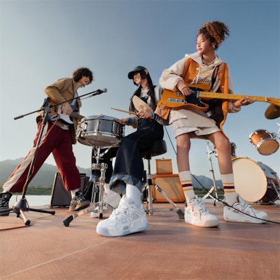 (Women) Champion Essentials Mix Skate V1 'Dopamine Colorblock' U4AFCTW14R2 1