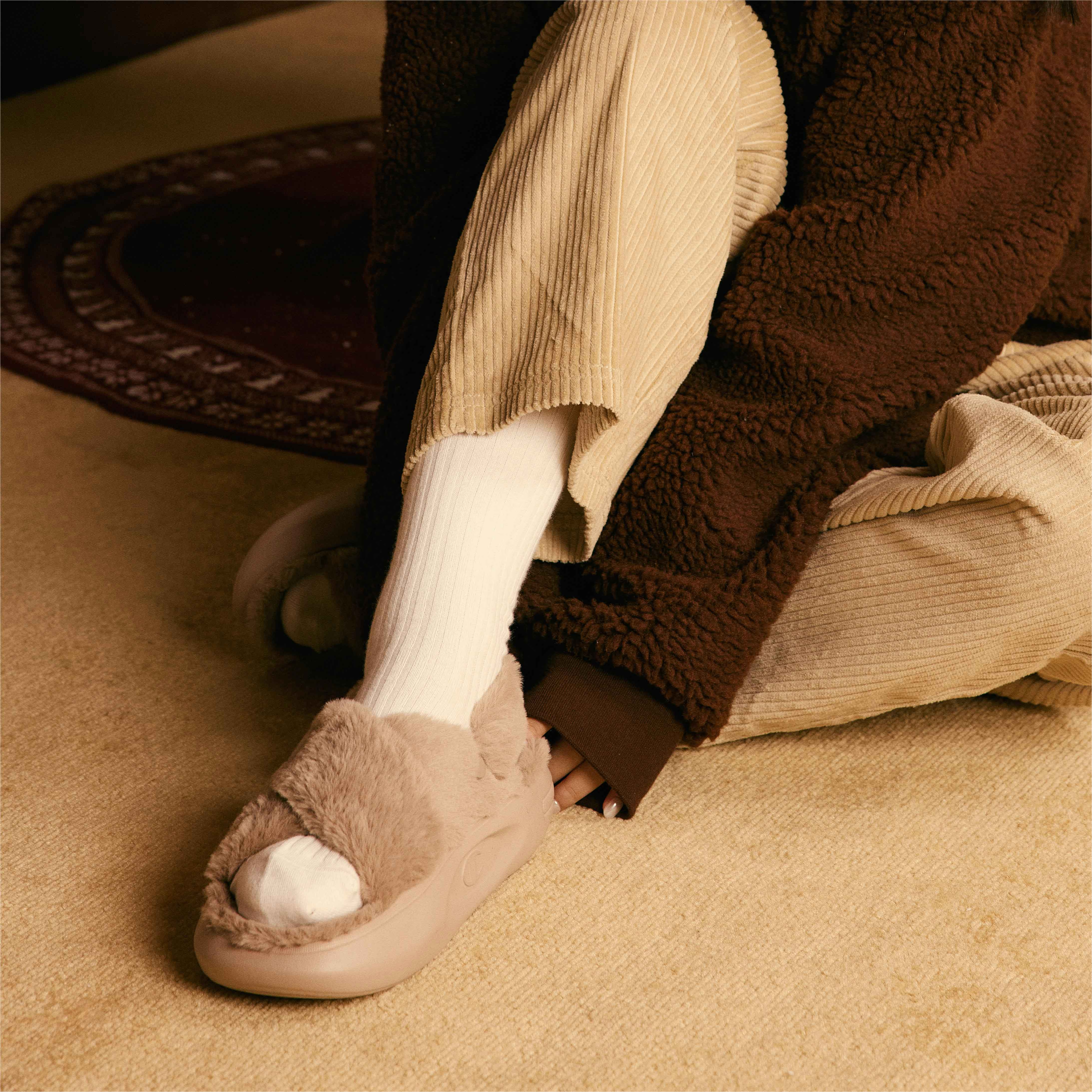 Cheap (W) Champion Essentials Sandal 'Khaki Fur' U3DFCSW02F1