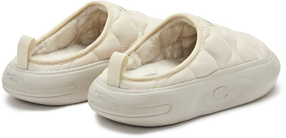 Shop Champion Essentials Slide Polar 100 菠蘿拖 時尚休閒軟彈舒適包頭 拖鞋 女款 淺灰