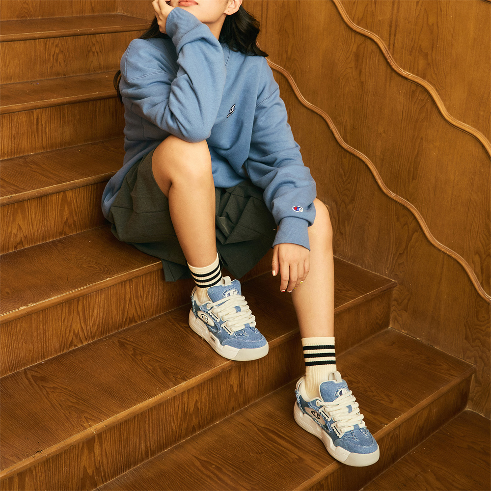 Cheap (W) Champion Essentials Valve V3 ''Blauw Colorblock Chunky Low-Top'' U3CFCTW07M1