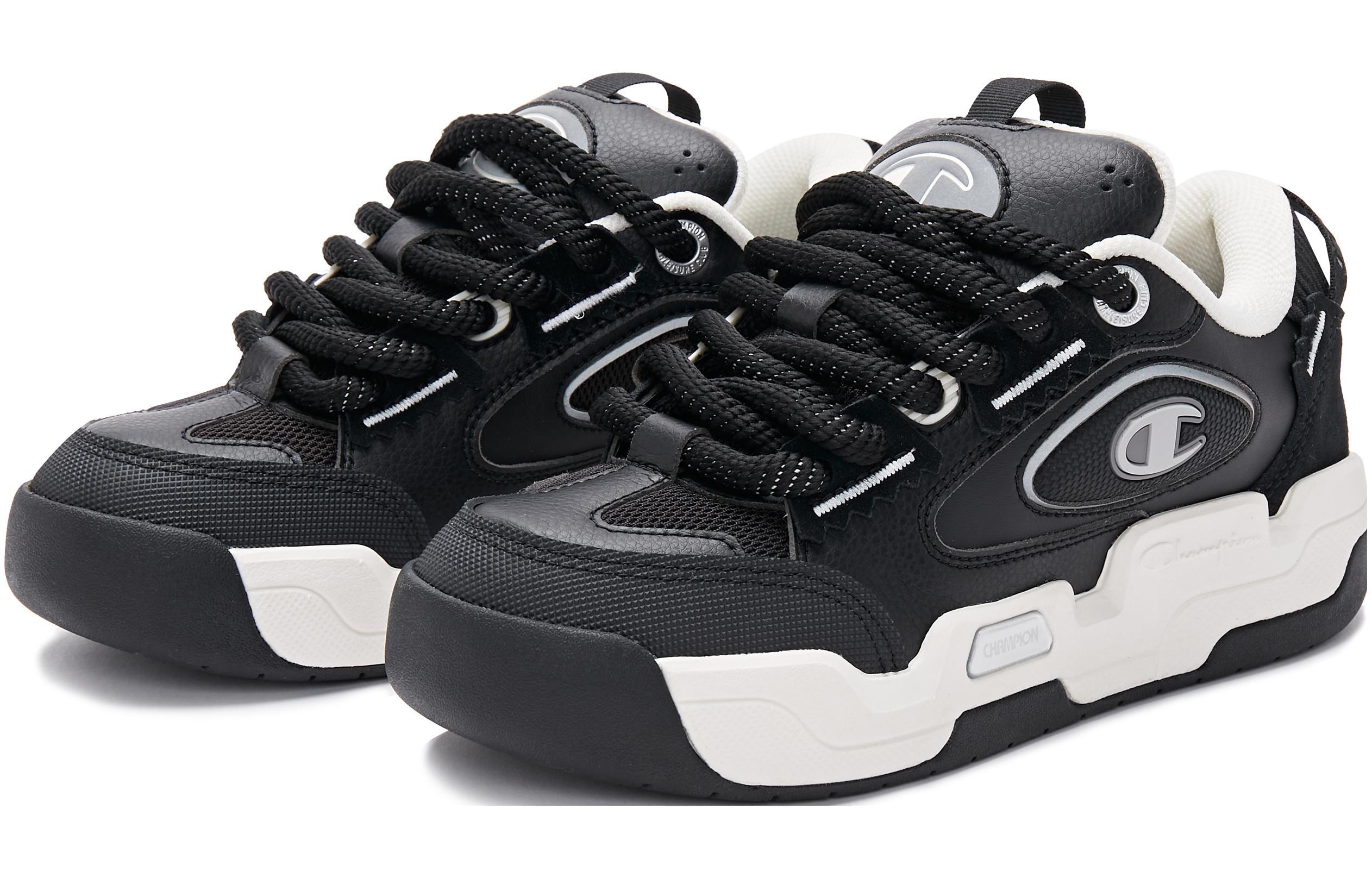 Lookbook (W) Champion Essentials Valve V3 Low ''Colorblock Paneled Bread Schuhe'' U3CFCTW07U1