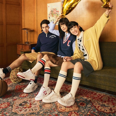 (W) Champion Essentials Varsity 1 Low '队红' U3CFCTW10L1 2