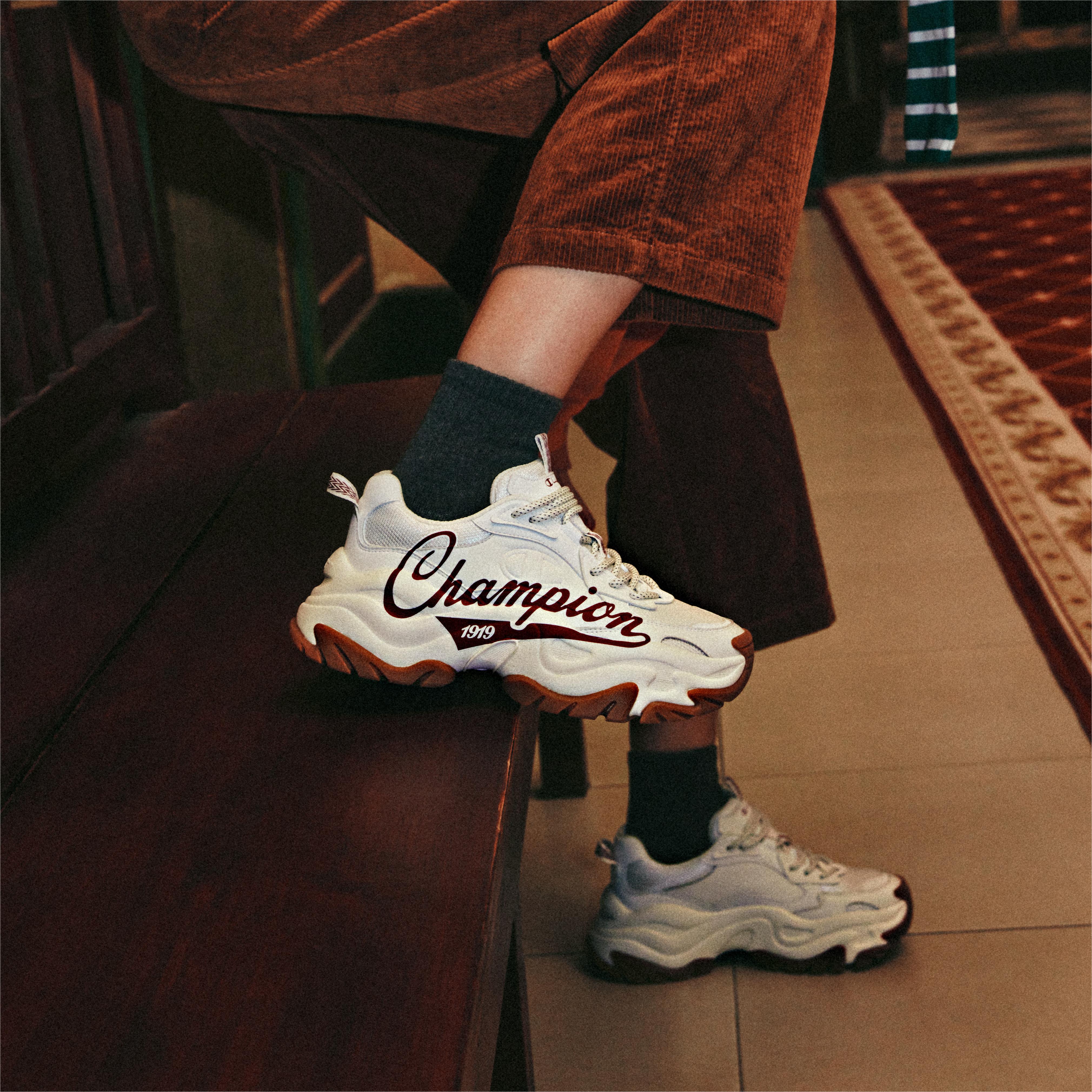 Cheap (W) Champion Retro Low ''Nouvel An Rouge'' U4AFCCW11L3