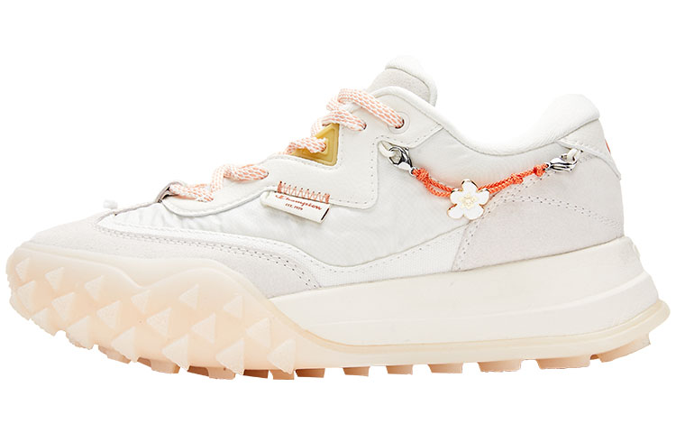 (Women) Champion Tracer 220 Retro Sports 'Beige Low-Top' U2DFCRW01D1