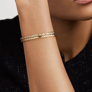 (W) Pulsera Chanel 18K Oro Diamantes Acolchada - SS24 Oro Claro. J12326 Purchase (W) Pulsera Chanel 18K Oro Diamantes Acolchada - SS24 Oro Claro. J12326