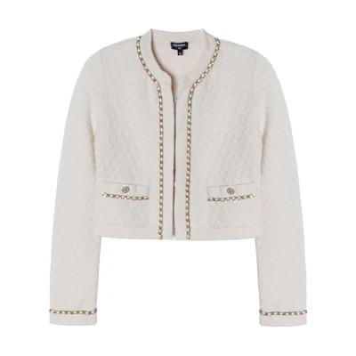(Women) CHANEL 2024 Spring Summer Striped Trim Knit Top in Off-white. P75724-K10893-AW001