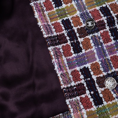 (W) CHANEL Jaket Musim Bunga/Panas 2024 Lengan Panjang Double-Breasted Warna Blok. P75234-V66763-NO616 Details for (W) CHANEL Jaket Musim Bunga/Panas 2024 Lengan Panjang Double-Breasted Warna Blok. P75234-V66763-NO616