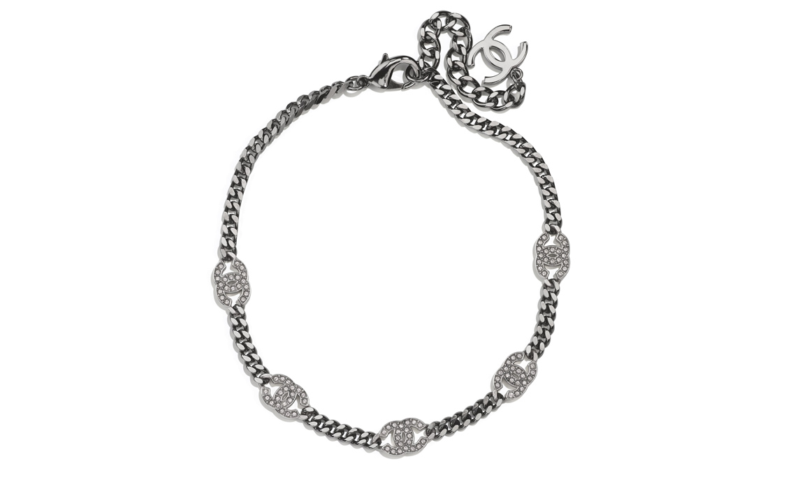 (Women) CHANEL 21A Ruthenium Silver Crystal Choker Necklace for Women AB6444-B06011-NC836
