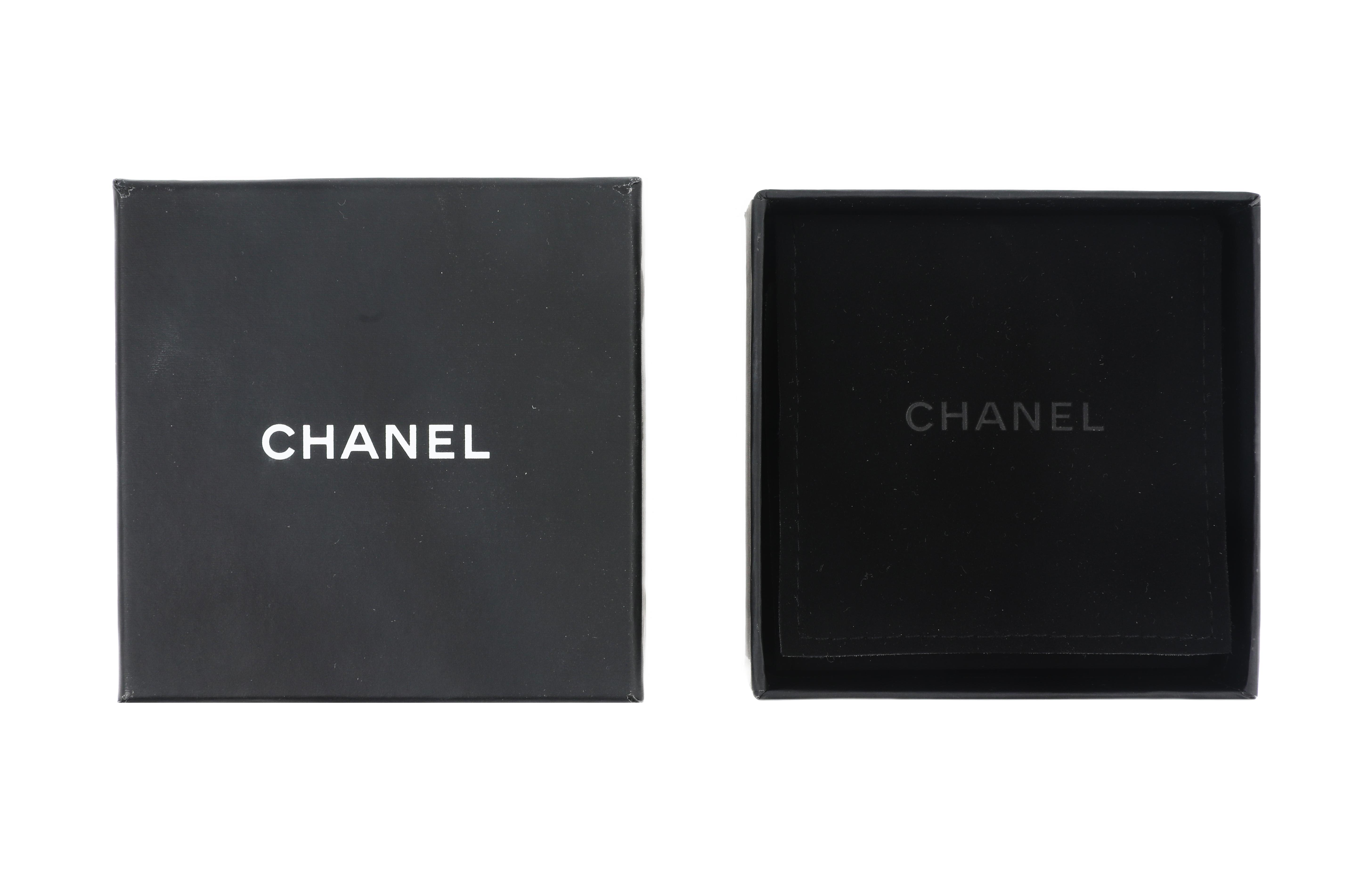 (Women) CHANEL 22 Black Lion Brooch  Limited Edition. AB7908-B07675-NG870 圖 5