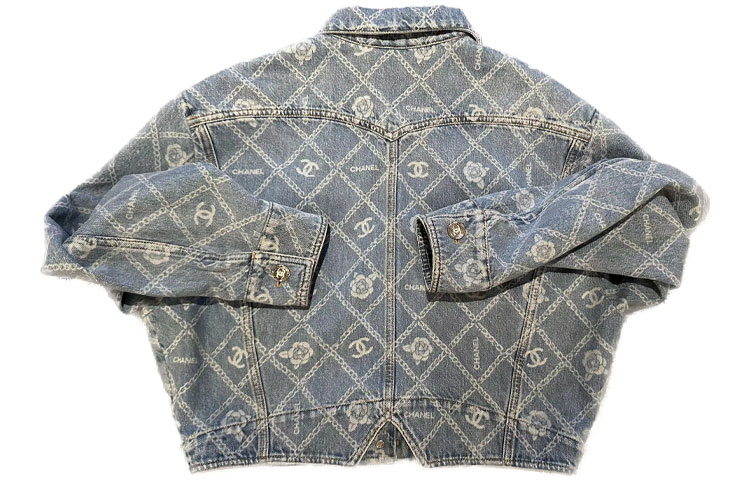 Lookbook (W) CHANEL Jaket Denim Kasual Wanita Logo Printed Musim Semi Panas 23A 2023 P75284-V66954-94305