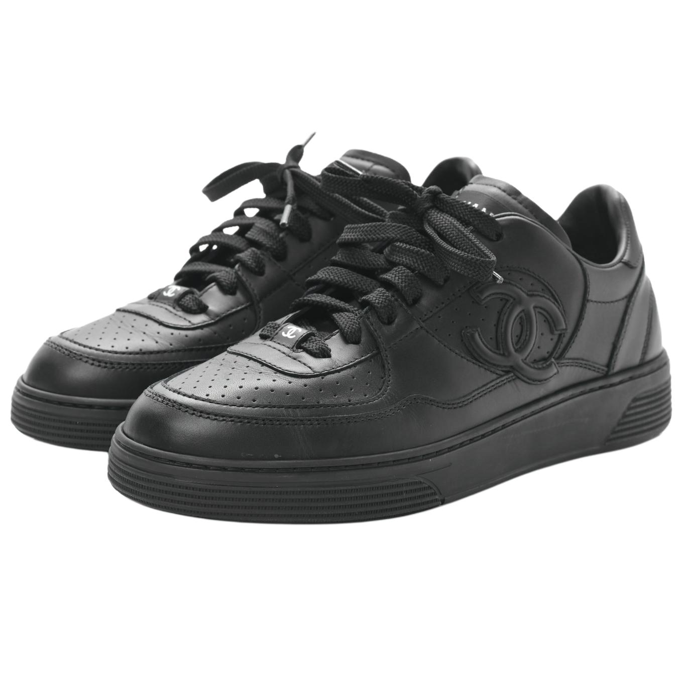 Shop (W) Chanel 23A Sepatu Sneakers 'Hitam' G45079-B13302-94305