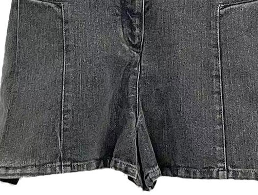 (Women) CHANEL 23C High-Waist Black Denim Mini Skirt with Solid Button Design P74034-V65658-NL656 Details for (Women) CHANEL 23C High-Waist Black Denim Mini Skirt with Solid Button Design P74034-V65658-NL656