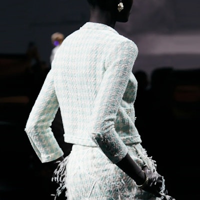 (W) 香奈兒 23C 春夏格紋長袖外套 淺藍 P74811-V66438-NN369 Shop (W) 香奈兒 23C 春夏格紋長袖外套 淺藍 P74811-V66438-NN369