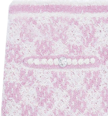 (Women) CHANEL 23C Spring Summer Contrast Button Knit Mini Skirt Women Light Pink. P75038-K10754-NN593 Lookbook (Women) CHANEL 23C Spring Summer Contrast Button Knit Mini Skirt Women Light Pink. P75038-K10754-NN593