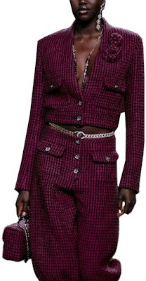 (Women) CHANEL 23K Fall/Winter Tweed Jacket with Camellia Detail for Women - Pink. P75853-V67505-NR795 Buy (Women) CHANEL 23K Fall/Winter Tweed Jacket with Camellia Detail for Women - Pink. P75853-V67505-NR795