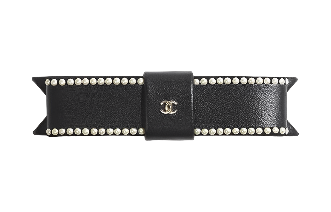 Order (W) 샤넬 23S 블랙 리본 헤어 클립 - 유리 진주 & 램스킨, 봄/여름 컬렉션. AA9134-B10972-94305