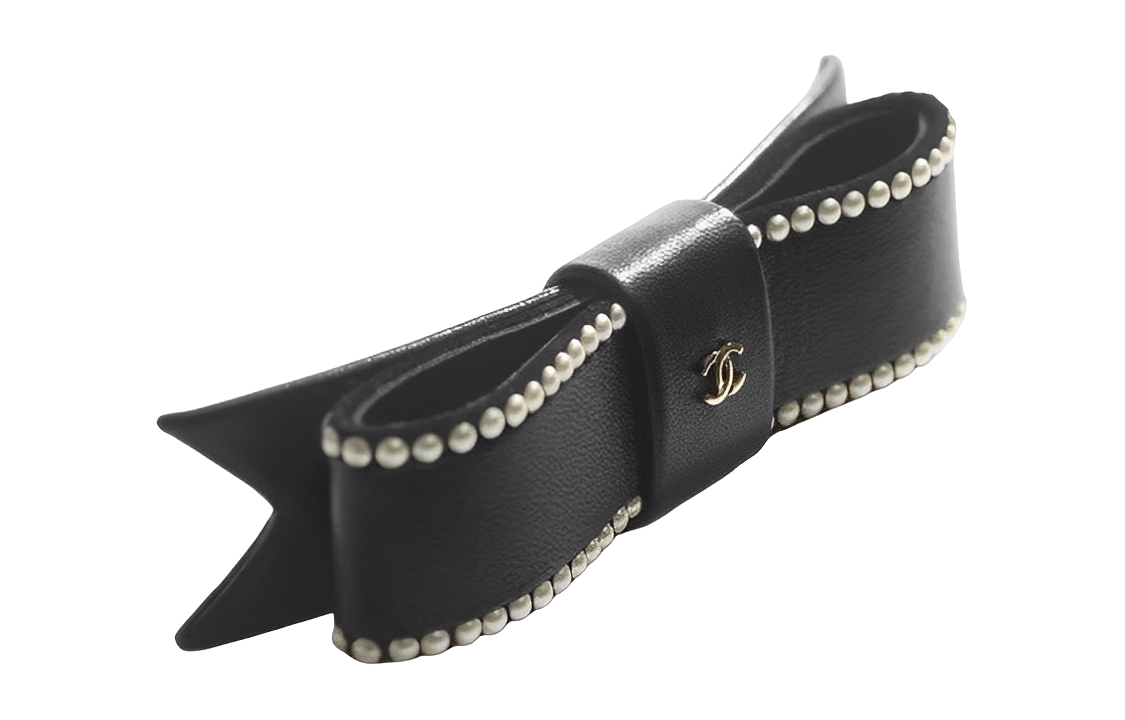 Lookbook (W) 샤넬 23S 블랙 리본 헤어 클립 - 유리 진주 & 램스킨, 봄/여름 컬렉션. AA9134-B10972-94305