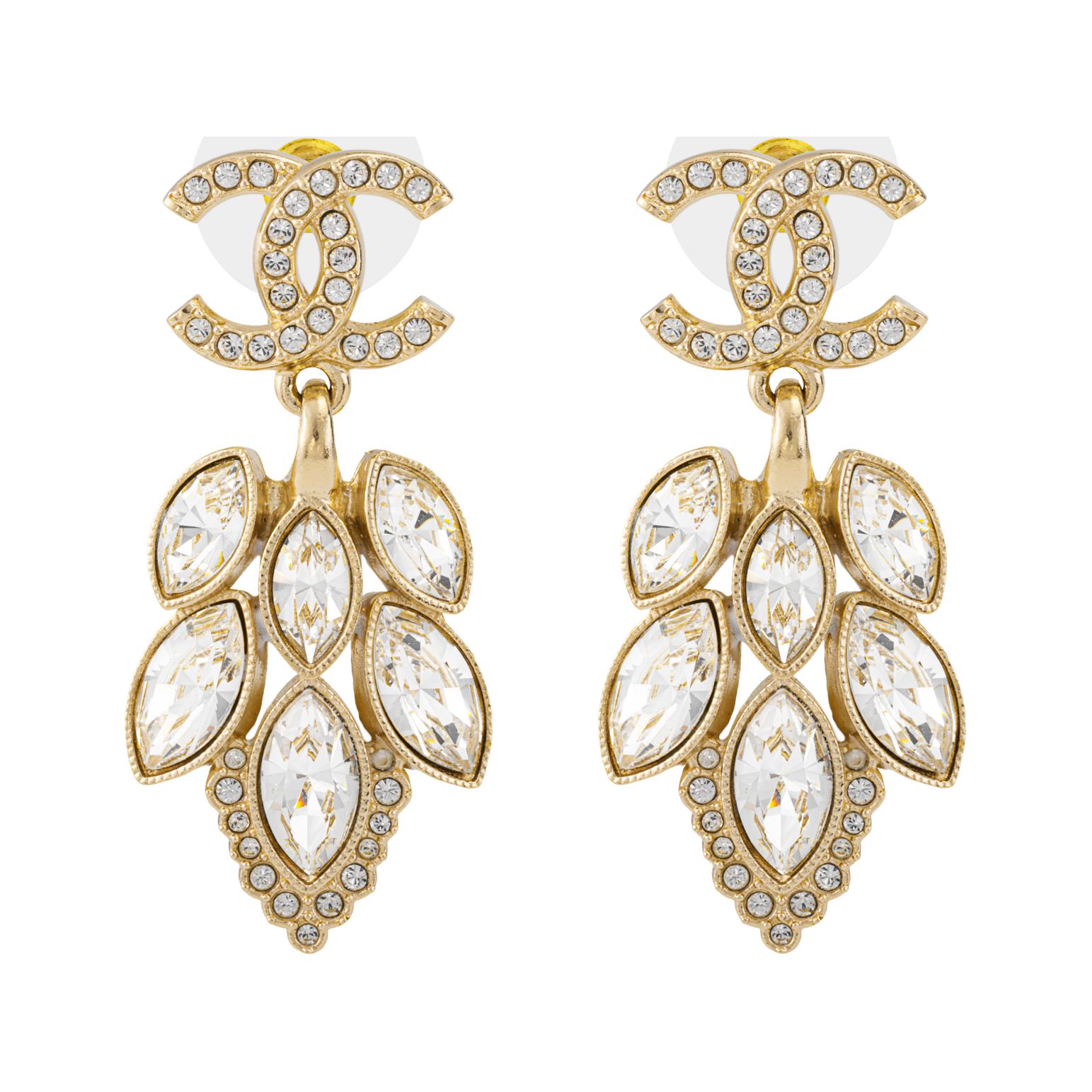 (Women) CHANEL 23S Gold Crystal Double C Leaf Pendant Earrings  Spring/Summer 2023 ABA548-B10721-NN527
