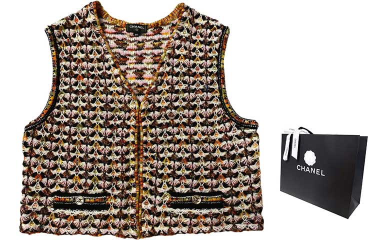 Lookbook (W) CHANEL 23SS Rompi Rajut Kerah V Wanita - Multicolor Crochet. P75415-K10794-NO938