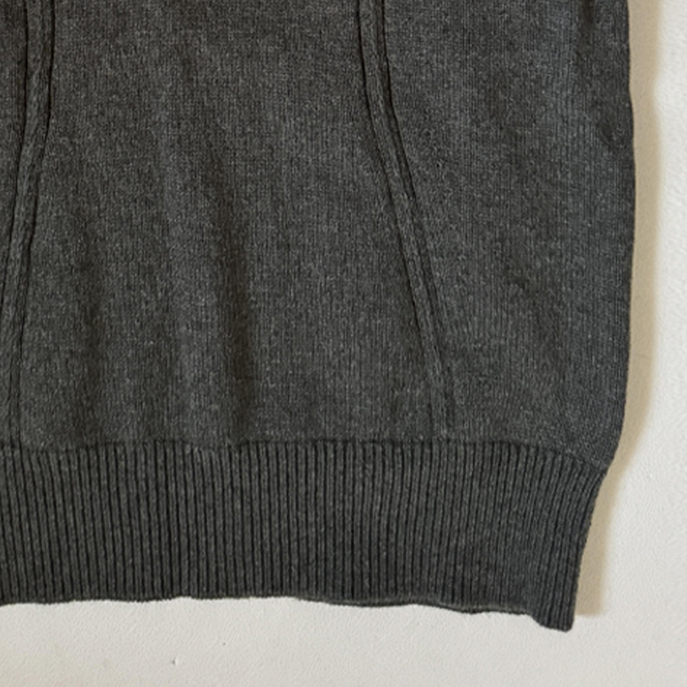 Lookbook (W) 香奈兒 24A 灰色開襟羊絨無袖上衣 P77533K11217NZA3436