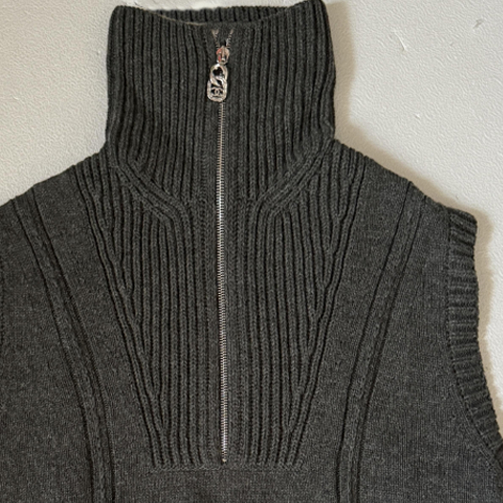 Shop (W) 香奈兒 24A 灰色開襟羊絨無袖上衣 P77533K11217NZA3436