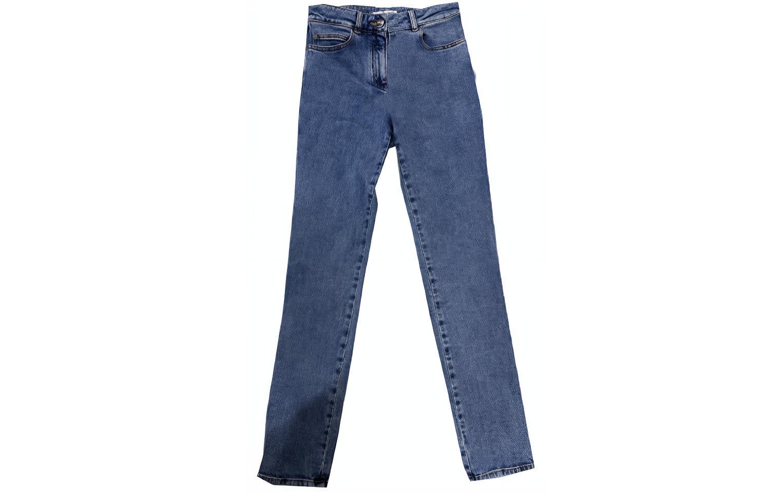 (Women) CHANEL 24C  High-Waisted Blue Straight-Leg Jeans with Zipper Closure. P74543-V67391-NR561