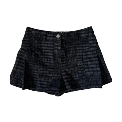 (Women) CHANEL 24SS Black Plaid Button Pleated Denim Shorts Casual Style. P77604-V69616-NZ728