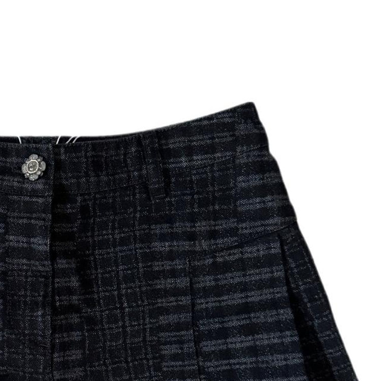 Details for (W) シャネル 24SS ブラック チェック ボタン プリーツ デニム ショーツ カジュアルスタイル。 P77604-V69616-NZ728