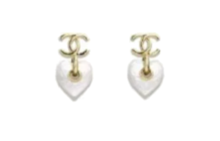 Order (W) Anting CHANEL 3D Heart Classic Double C - Putih AB-24P-028