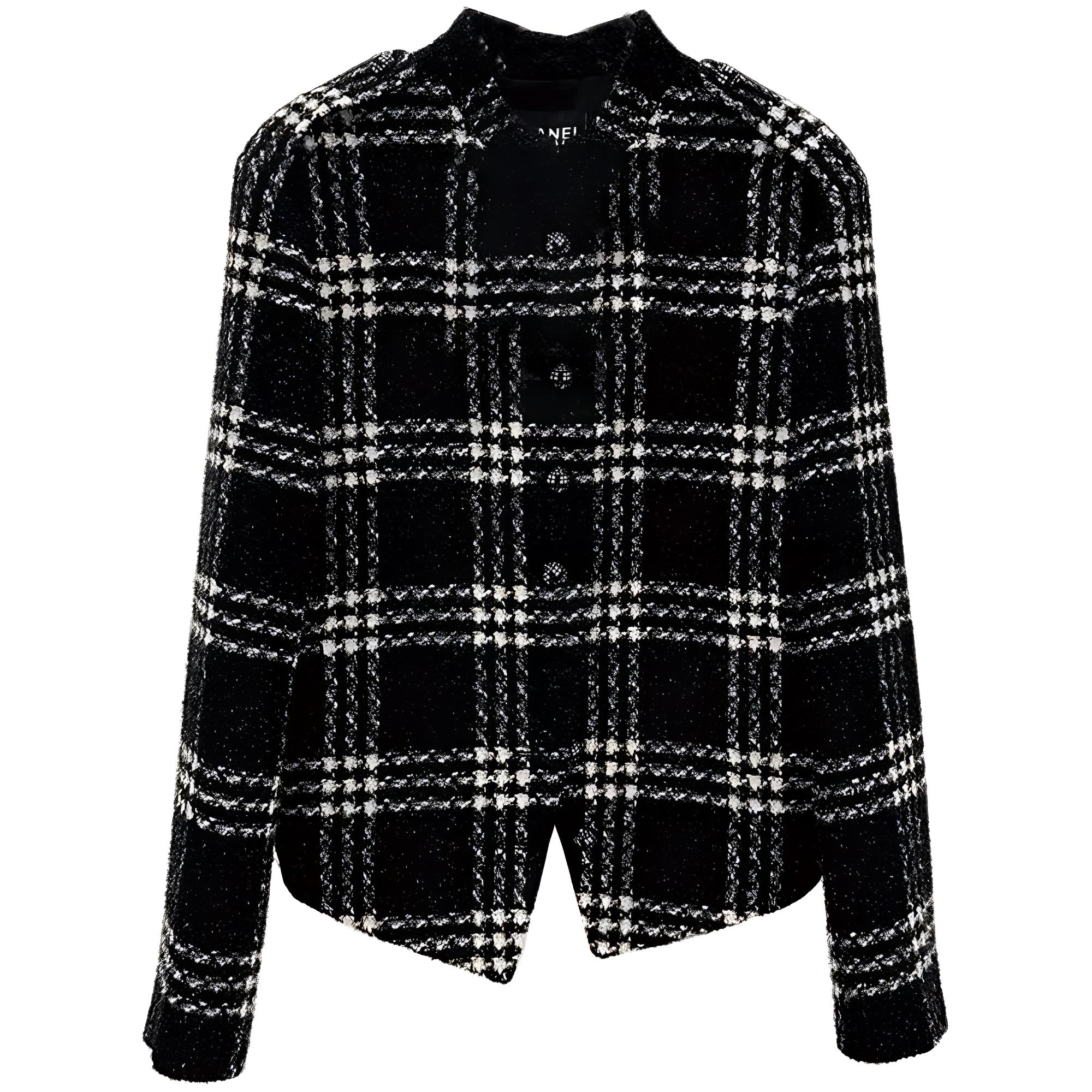 (Women) CHANEL  Black Plaid Button-Up Long Sleeve Jacket. P73626-V64944-NJ600