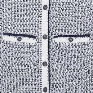 (W) 香奈儿黑色无袖拼色设计休闲连衣裙。 P72236-K10377-NH383 Details for (W) 香奈儿黑色无袖拼色设计休闲连衣裙。 P72236-K10377-NH383