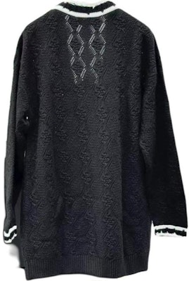 (W) Cárdigan Chanel de Cachemira Negro a Rayas con Cuello en V y Manga Larga. P72086-K10339-N9734 Lookbook (W) Cárdigan Chanel de Cachemira Negro a Rayas con Cuello en V y Manga Larga. P72086-K10339-N9734