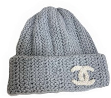 (Women) CHANEL Blue Cashmere Knit Logo Beanie - Warm Winter Hat. AA9341B13722NS255 (Women) CHANEL Blue Cashmere Knit Logo Beanie - Warm Winter Hat. AA9341B13722NS255