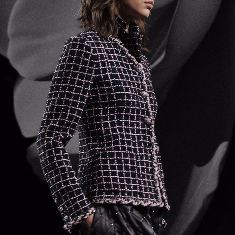 (Women) CHANEL  Color-Block Plaid Long Sleeve Single-Breasted Jacket P75802-V67834-VR494 圖 3